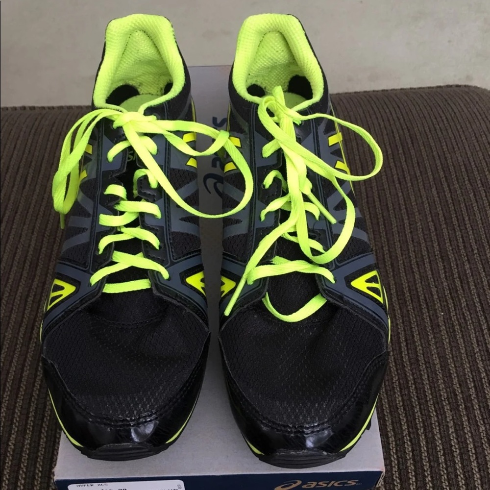ASIC Indoor running spikes